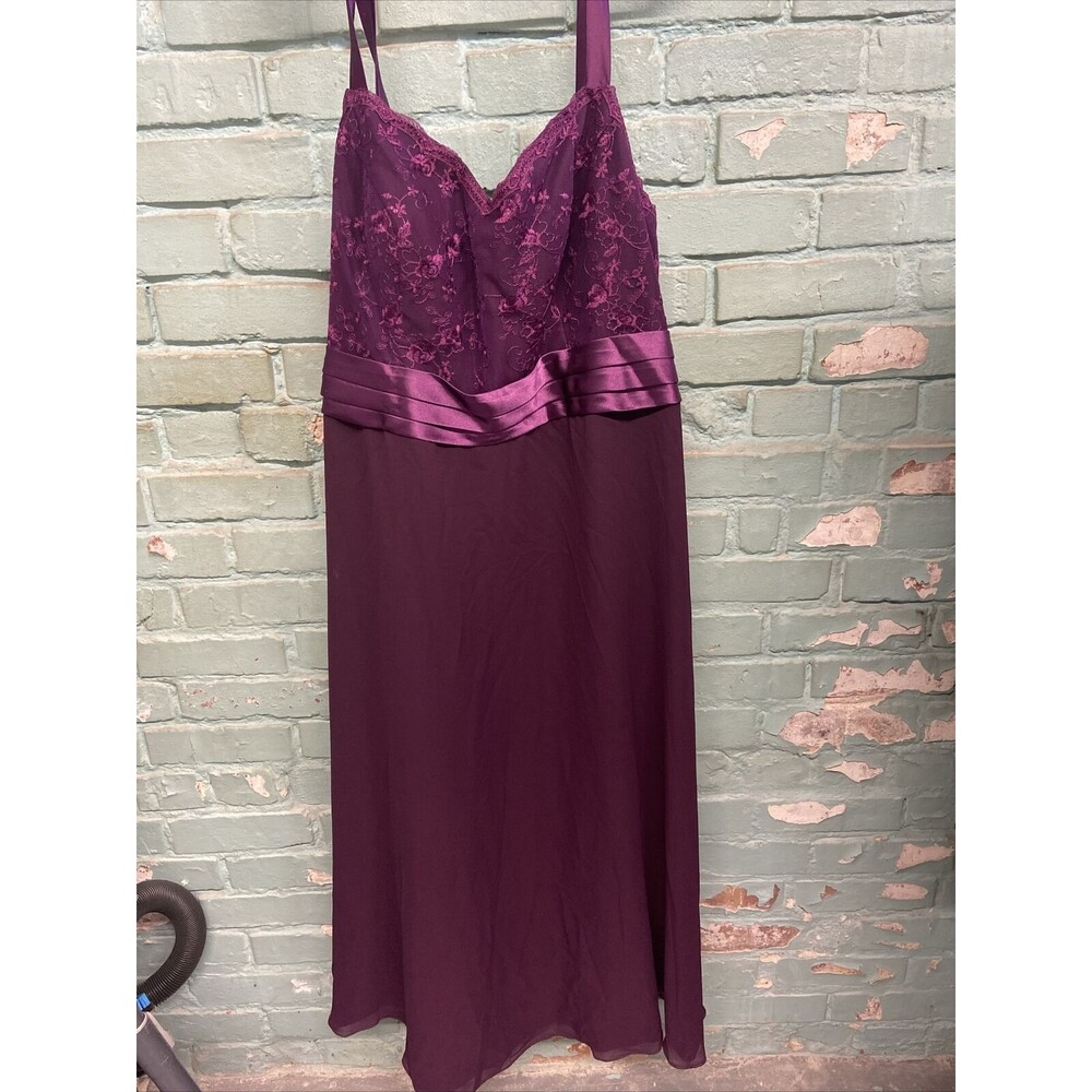 JJ's House Dress Floor Length Wedding Special‎ Occasions Bust 48 Waist 46 Purple